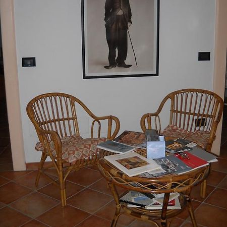 Charlie Chaplin Bed & Breakfast Tamara Luaran gambar