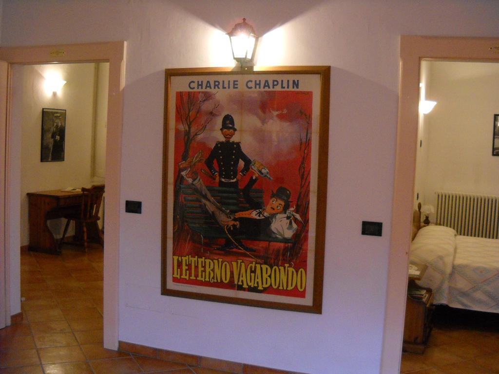 Charlie Chaplin Bed & Breakfast Tamara Bilik gambar